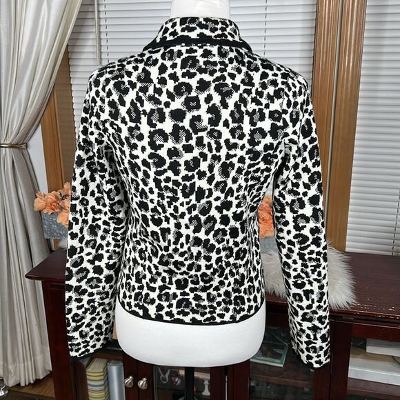 Ann Taylor Women’s Moto Sweater Jacket Black & White Zippered Size Small - Picture 3 of 8